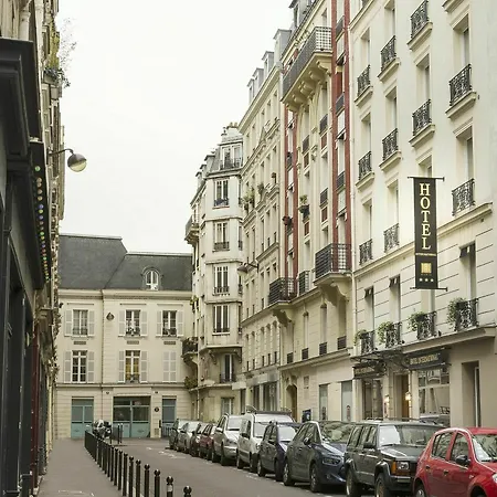 International 3* Paris