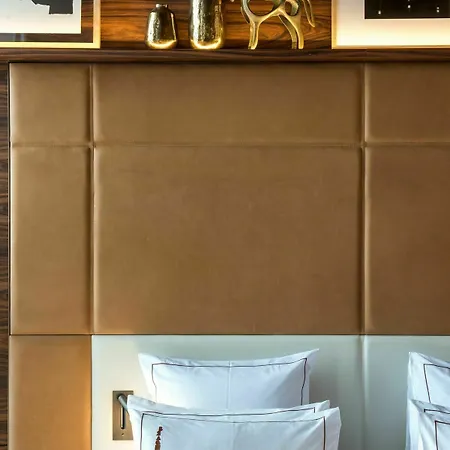 Hotel Brach - Evok Collection