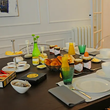 Couette-café Relais12bis By Eiffel Tower 3*