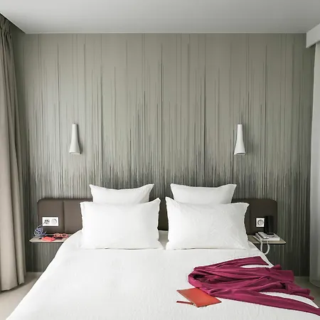 Okko Porte De Versailles Hotel