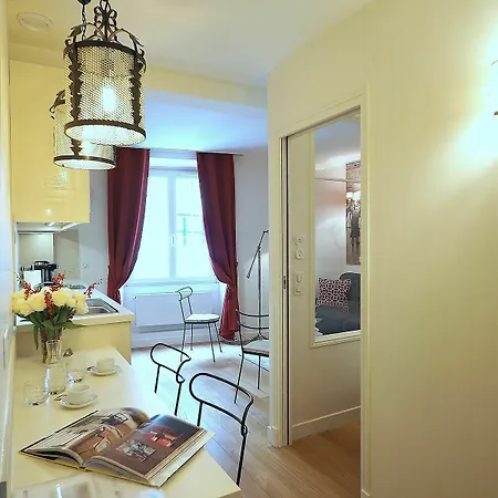 Apartment Louvre Opera Design Chicsuites Paris