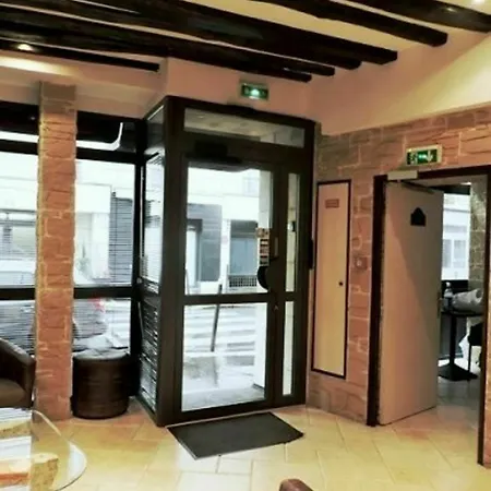 Hotell Le Mediterraneen Paris