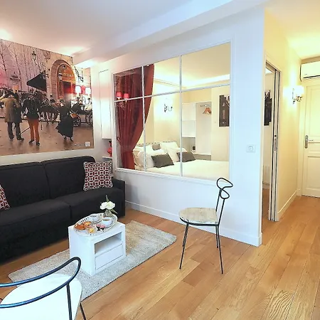 Louvre Opera Design Chicsuites Apartment