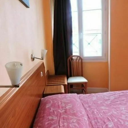 Hotell Le Mediterraneen 3*