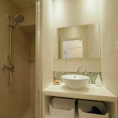 Louvre Opera Design Chicsuites Apartment