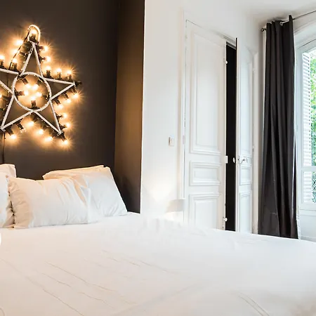 Apartment Habitat Parisien - Drouot Luxe Paris