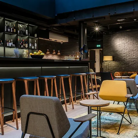 Hotel Laz' Urbain 4*