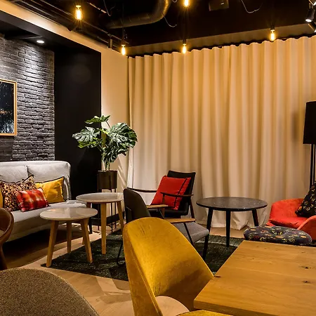 Laz' Urbain Hotel