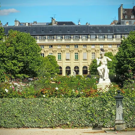 Bed & Breakfast D : Louvre Elegant 3*