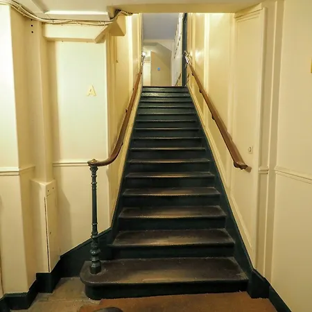 Bed & Breakfast D : Louvre Elegant 3*