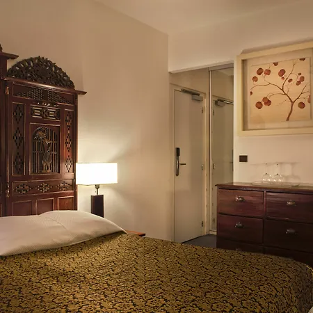 Nicolo - Tour Eiffel Hotel 3*