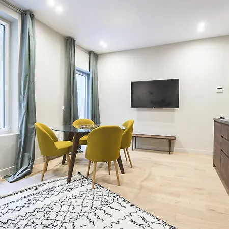 Luxury In - Republique *