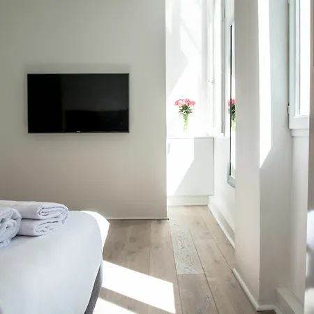 Luxury In - Republique Paris