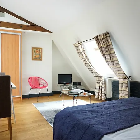아파트 Parc Monceau - - 8 *