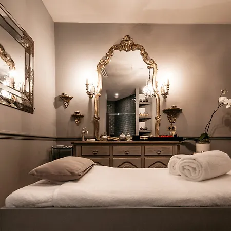 Saint 5* Paris