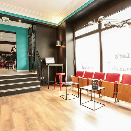 Hostel Arty Porte De Versailles By River Paris