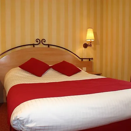 Delambre Hotel 3*