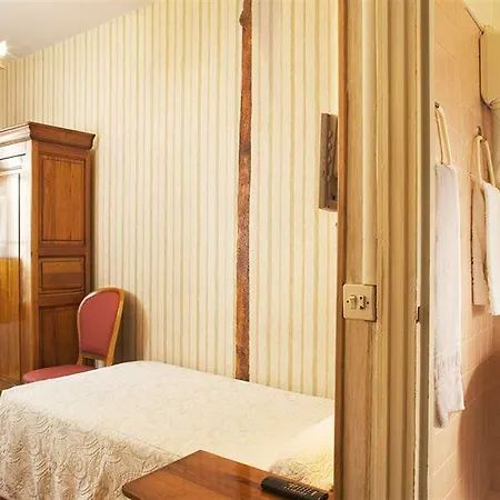 Du Palais Bourbon Hotel Paris