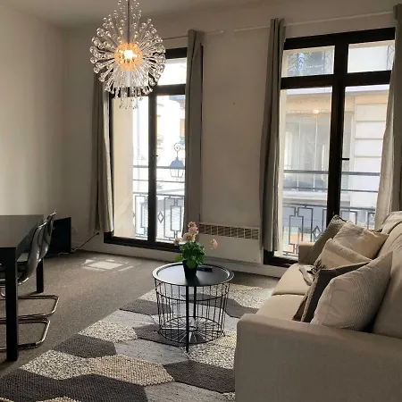 Sweet Apartment Paris