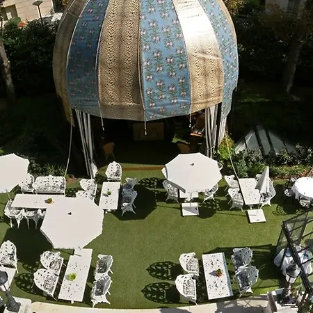 Saint Hotel 5*