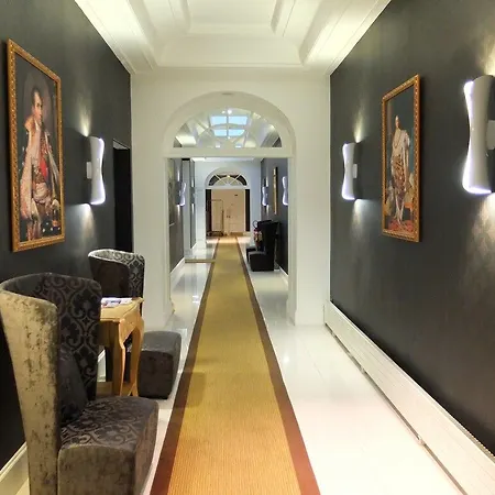 Pley Hotel