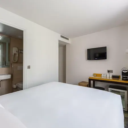 15 Montparnasse