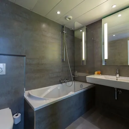 15 Montparnasse Hotel