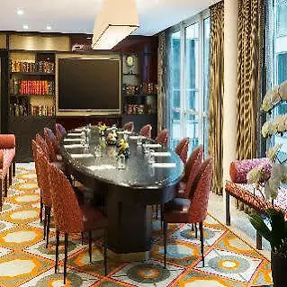 호텔 Ascott Arc De Triomphe 4*