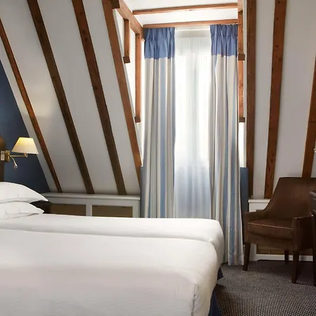 Hotel Serotel Lutece 4*