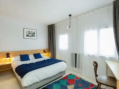 Montholon Hotel