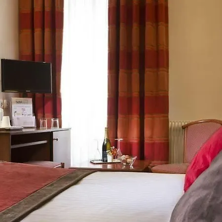 Europe Eiffel Hotel