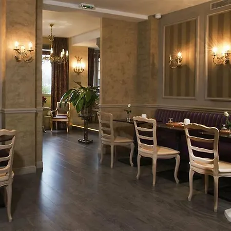 Hotel De L'empereur Paris