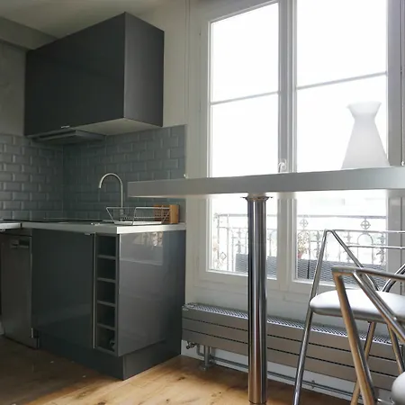 Apartment Porte Maillot 2 Pieces Lumineux 17