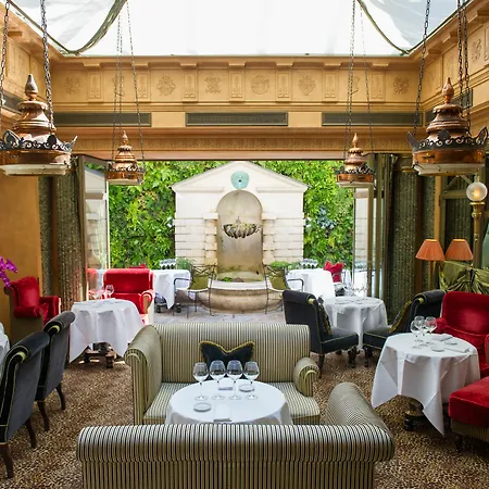 L'hotel Hotel