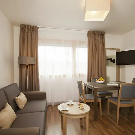 Residhome Rosa Parks Lägenhetshotell Paris