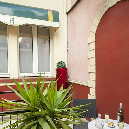 De La Felicite Hotel 3*