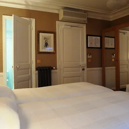 Le Cercle Tour Eiffel Hotel Paris