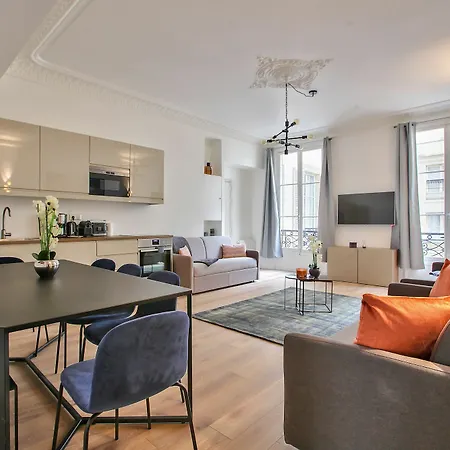 63 Luxury Flat Champs Elysees 1c Paris
