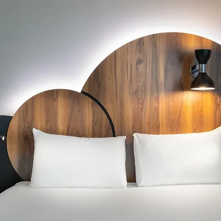 Ibis Styles Meteor Avenue D'italie Hotel 3*