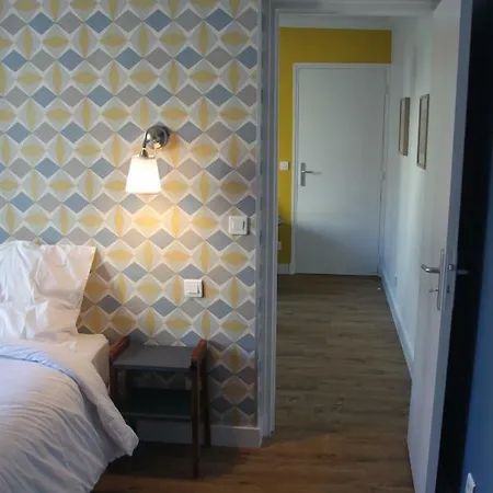 Les Toits De Bed & Breakfast