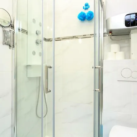 Louvre Luxury & Apartment