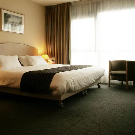 Hotell Le Parisis - Tour Eiffel