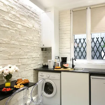 Lovely Place In A Quiet Area Between Invalides Et Eiffel Tower Apartment *