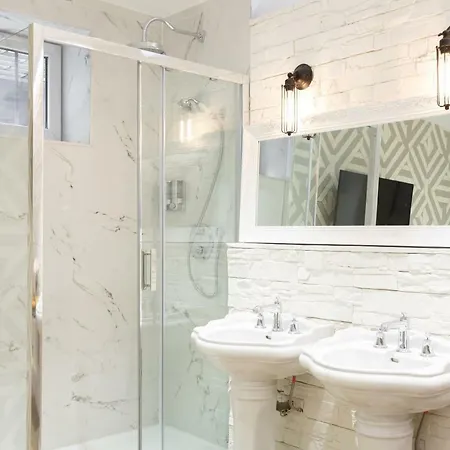 Lovely Place In A Quiet Area Between Invalides Et Eiffel Tower Apartment Paris