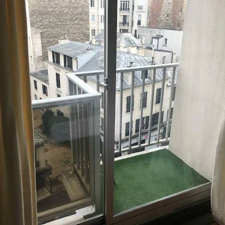 Rue De La Pompe * Paris
