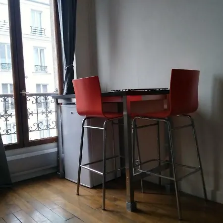 Charming Parisian Studio!