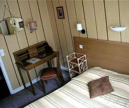 Cecilia Hotel