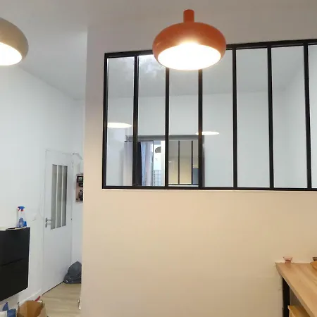 Apartment Voltaire *