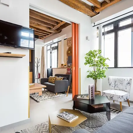 Appartement Cmg Voltaire// Père Lachaise Paris