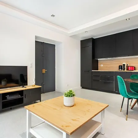 Cmg Parc De Bercy - Madagascar Appartement